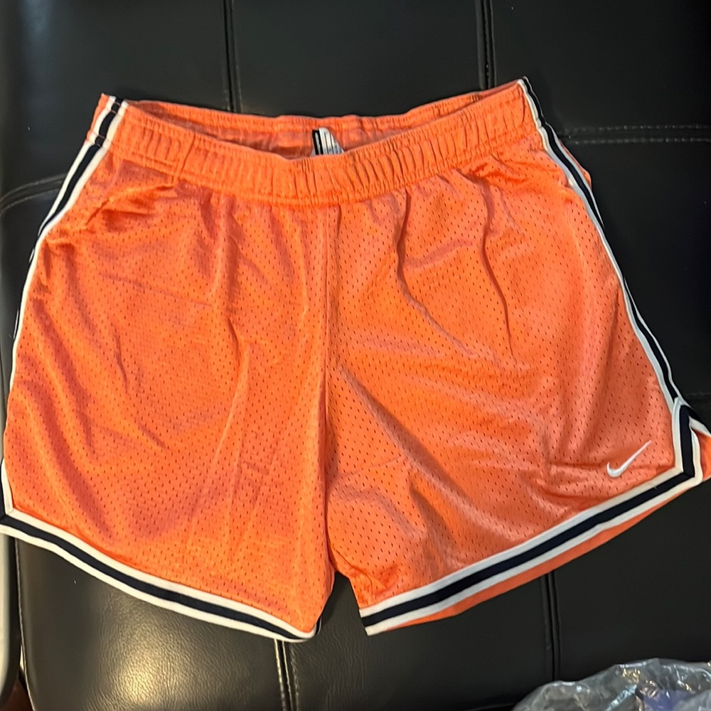 NIKE Mesh Women’s Basketball Shorts Size Large